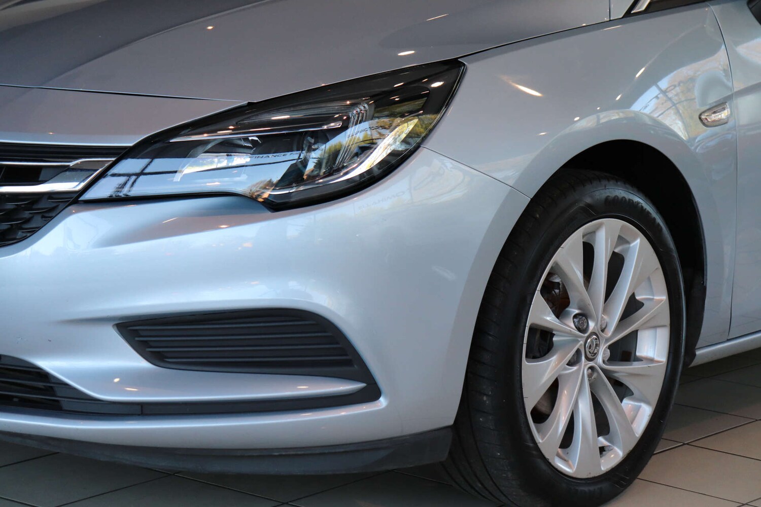 Used Vauxhall Astra 2017 for sale - 77094211: Photo 63