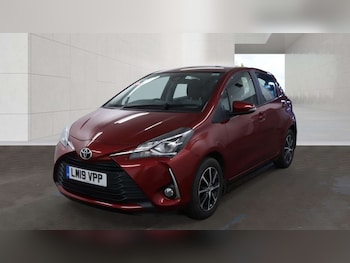 Used Toyota Yaris 2019 for sale - 79384408: Photo