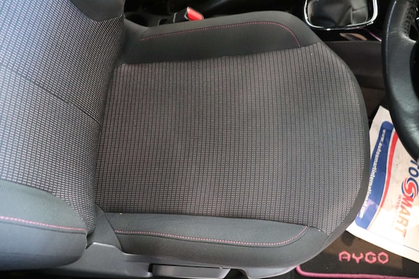 Used Toyota AYGO 2019 for sale - 76005228: Photo 22