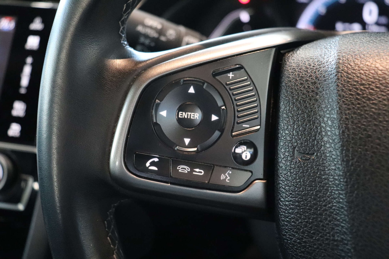 Used Honda Civic 2018 for sale - 77022665: Photo 49