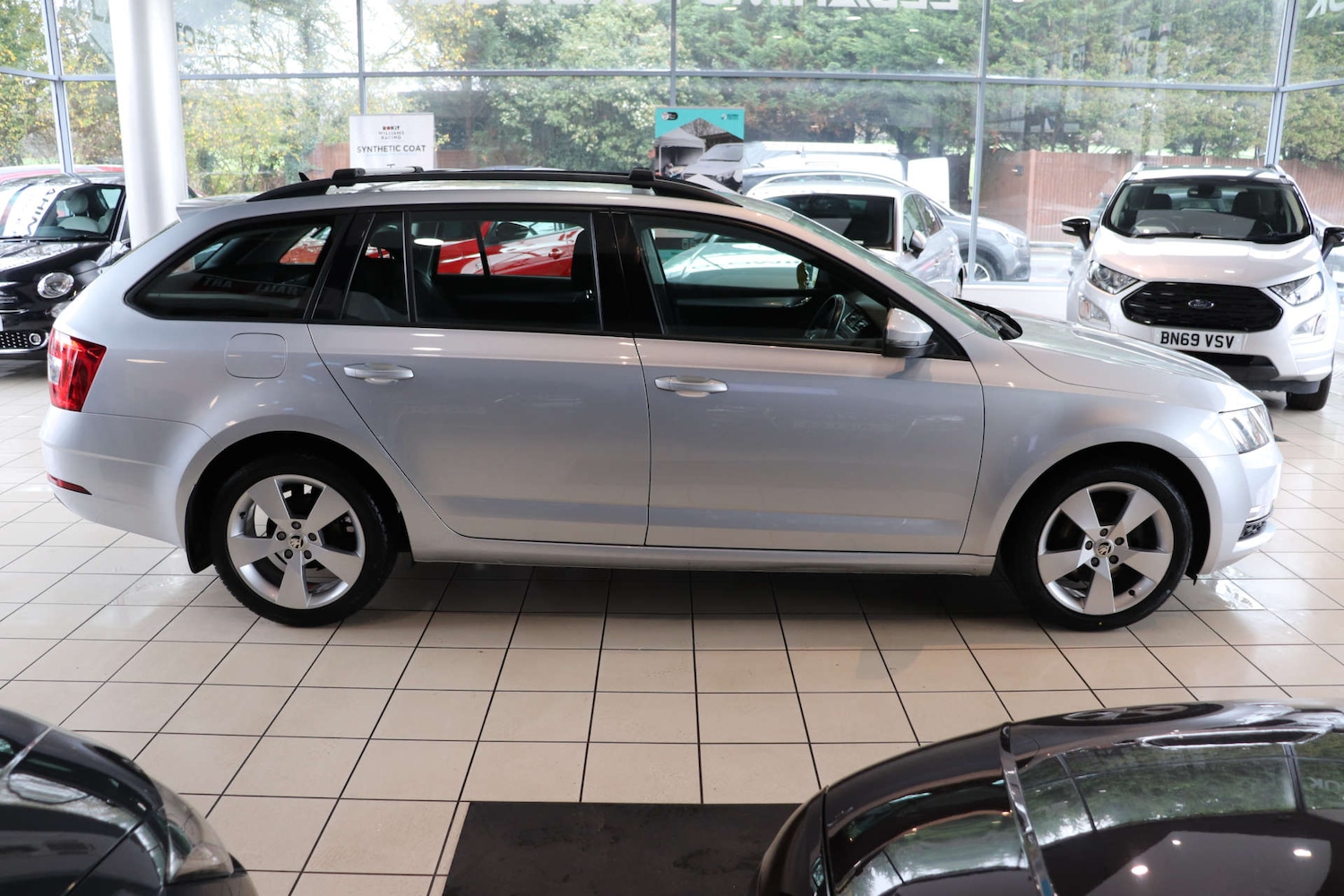 Used Skoda Octavia 2020 for sale - 76577457: Photo 9