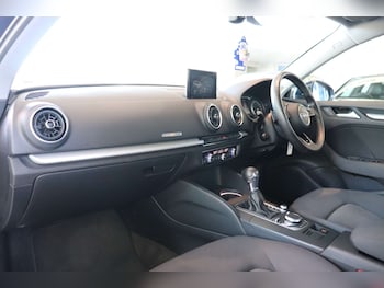 Used Audi A3 2016 for sale - 76182616: Photo 4