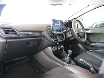 Used Ford Fiesta 2019 for sale - 77200726: Photo