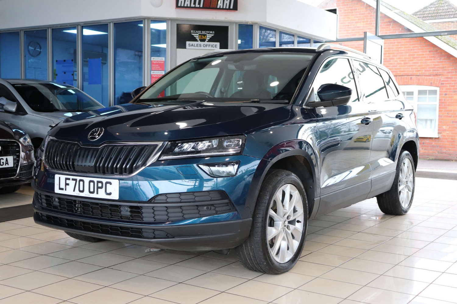 Used Skoda Karoq 2020 for sale - 76836454: Photo 2