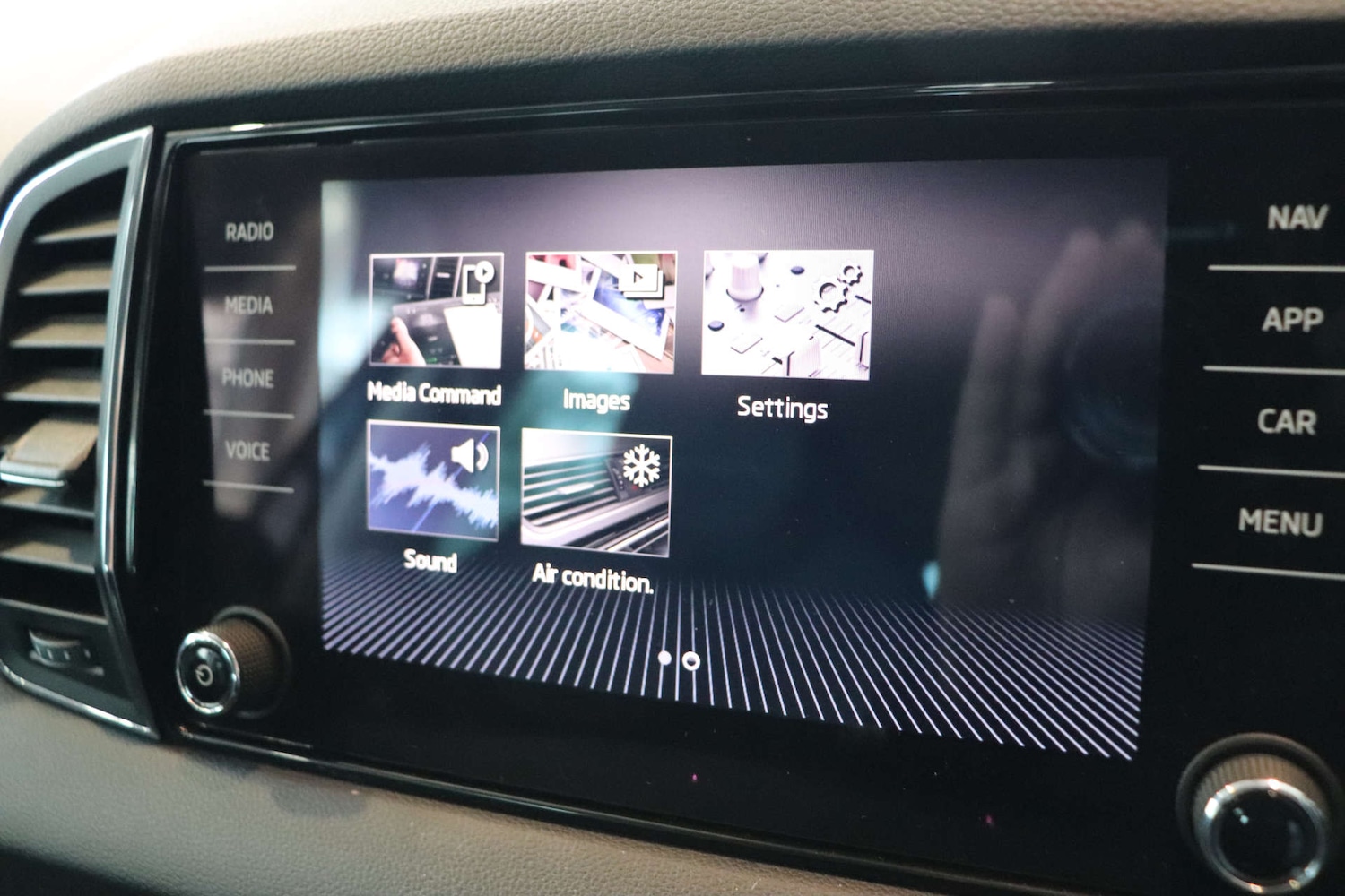 Used Skoda Karoq 2020 for sale - 76836454: Photo 44