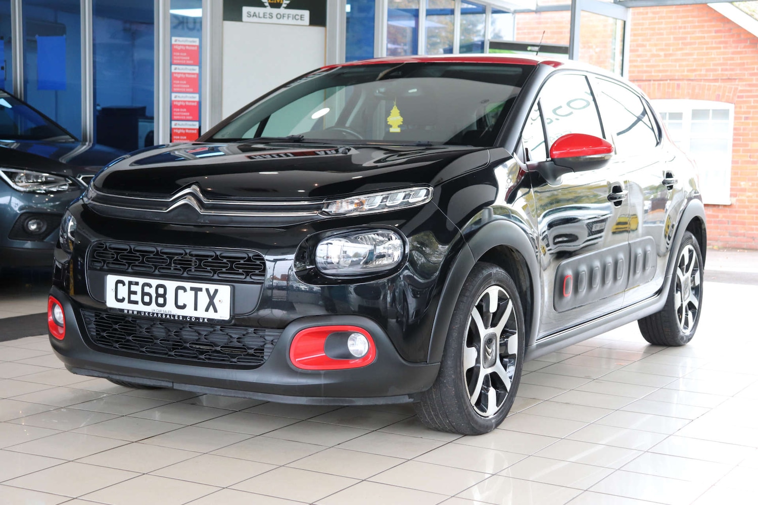 Used Citroen C3 2018 for sale - 76414902: Photo 2