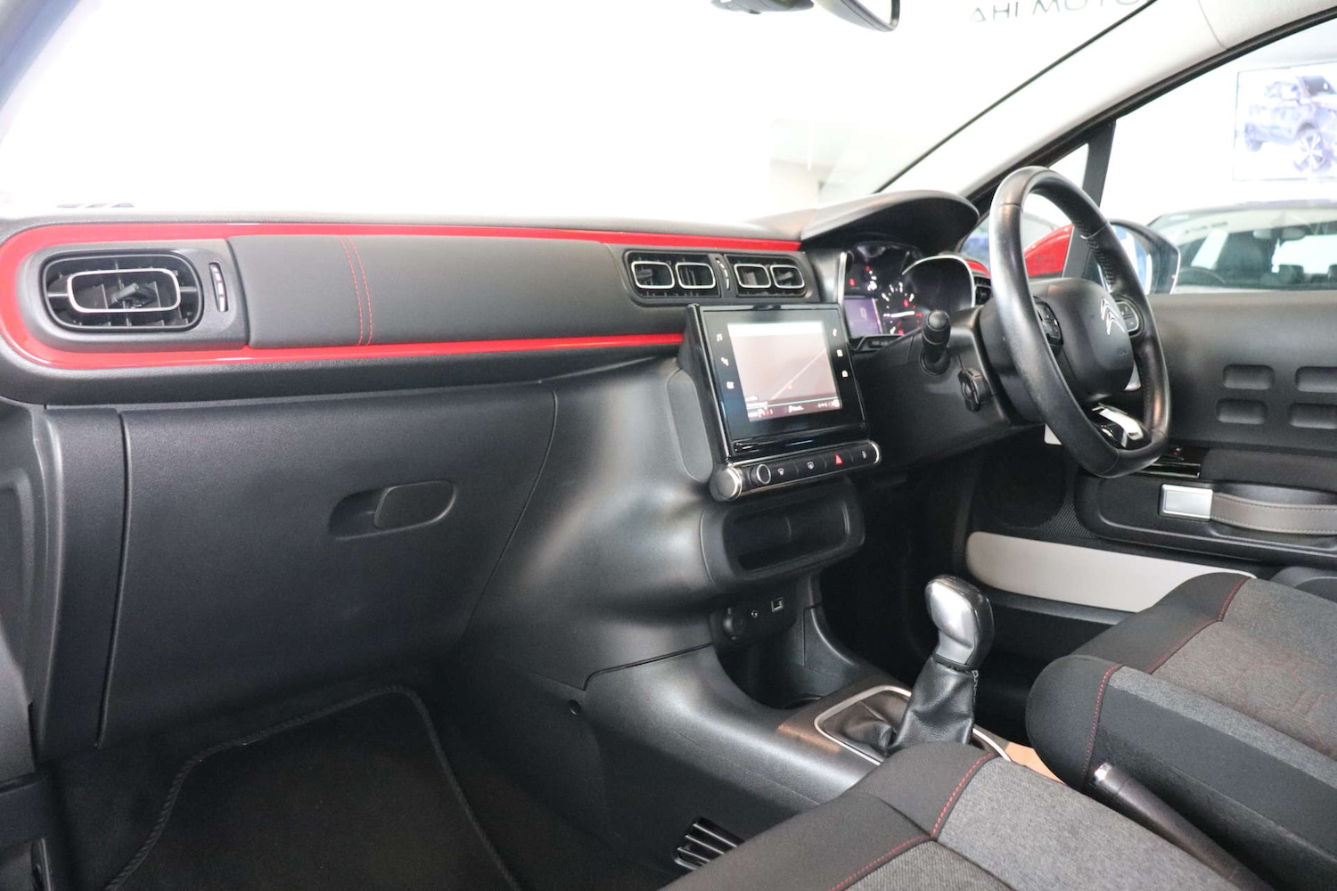 Used Citroen C3 2018 for sale - 76414902: Photo 4