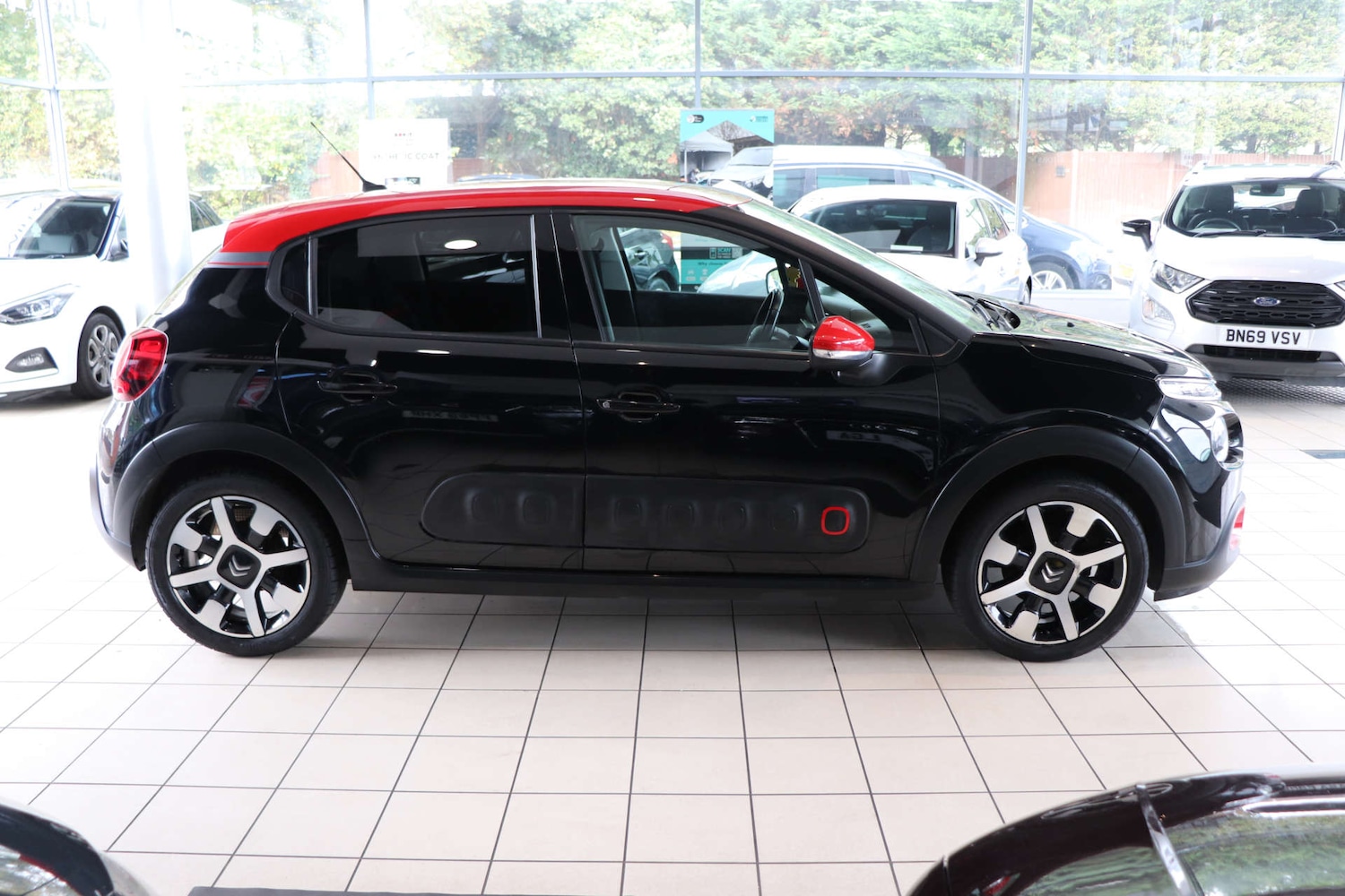 Used Citroen C3 2018 for sale - 76414902: Photo 9