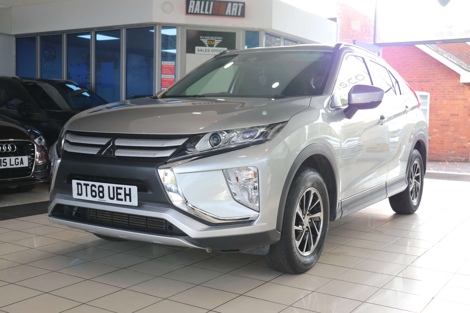 Used Mitsubishi Eclipse Cross 2019 for sale - 76600668: Photo 2