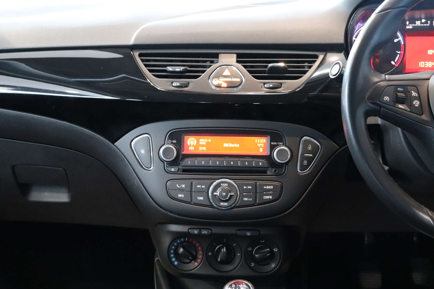 Used Vauxhall Corsa 2015 for sale - 77077437: Photo 14