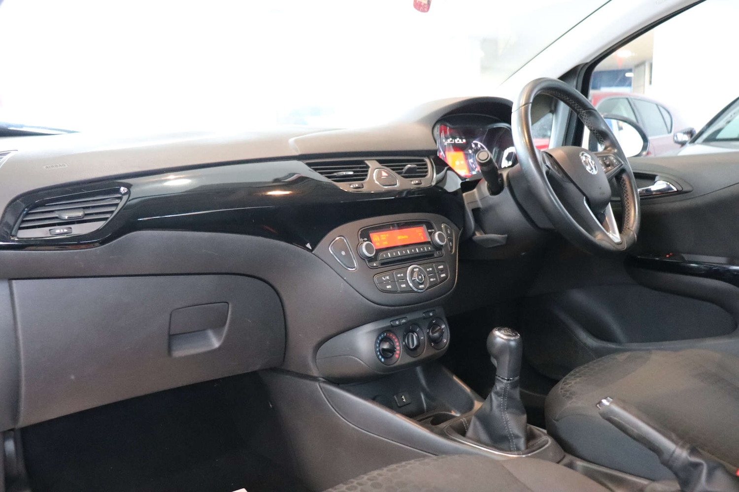 Used Vauxhall Corsa 2015 for sale - 77077437: Photo 30