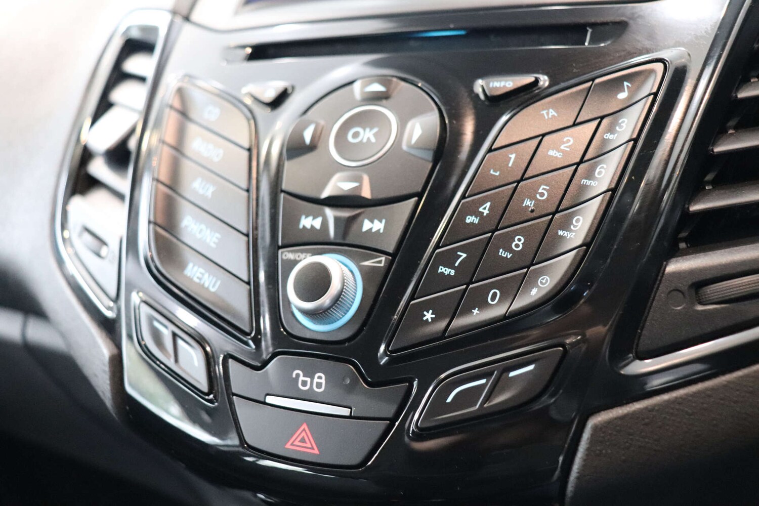 Used Ford Fiesta 2017 for sale - 77583893: Photo 41