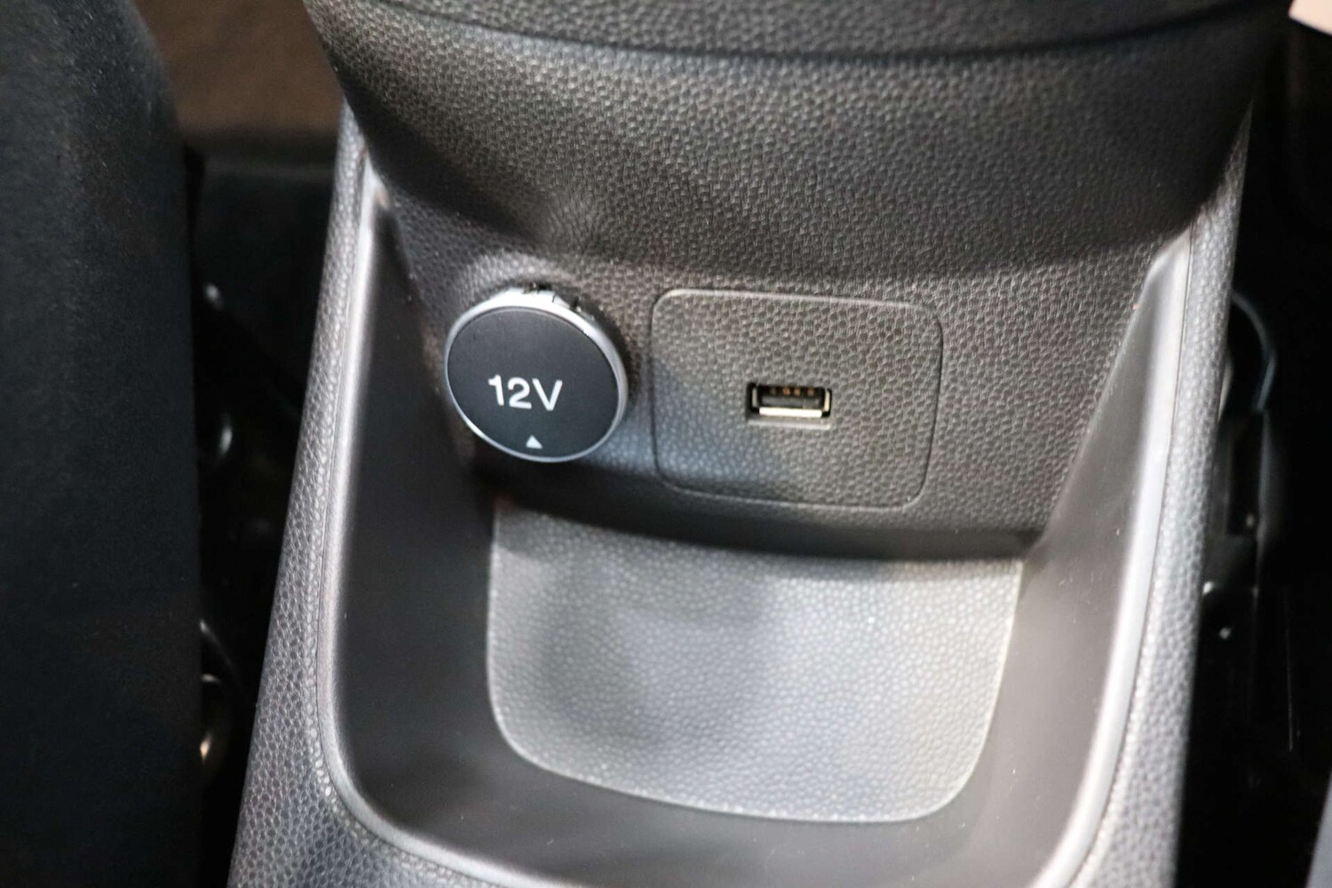 Used Ford Fiesta 2017 for sale - 77583893: Photo 44