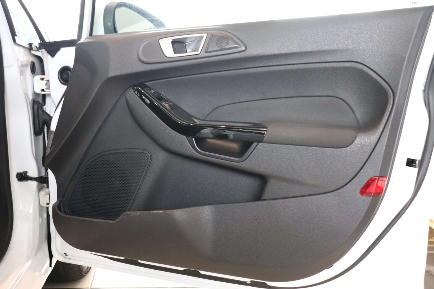 Used Ford Fiesta 2017 for sale - 77583893: Photo 51