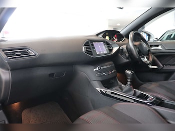 Used Peugeot 308 2020 for sale - 76600724: Photo