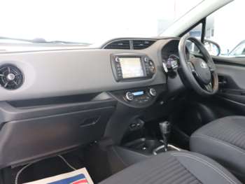 Used Toyota Yaris 2020 for sale - 75045057: Photo