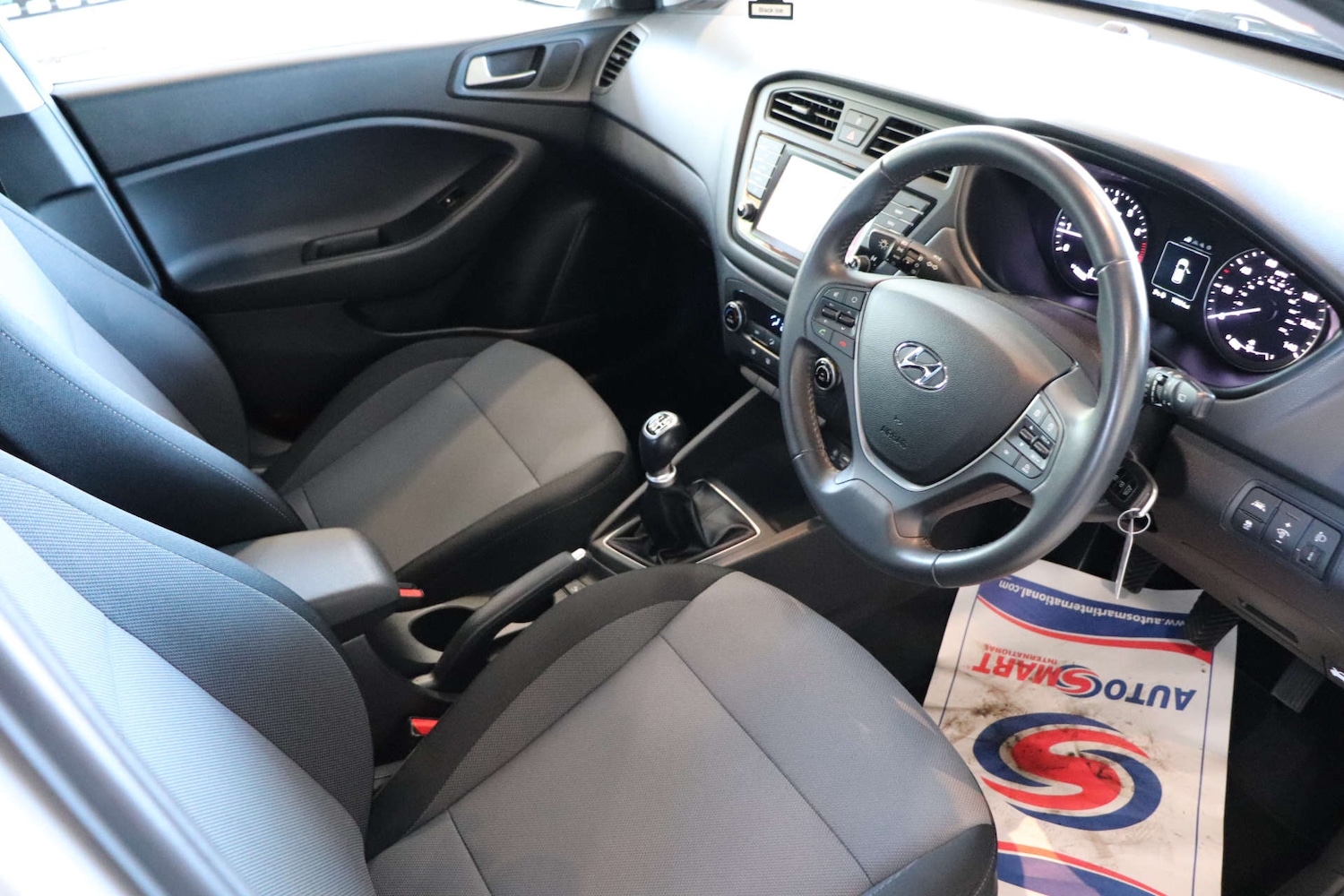 Used Hyundai i20 2017 for sale - 76830929: Photo 17