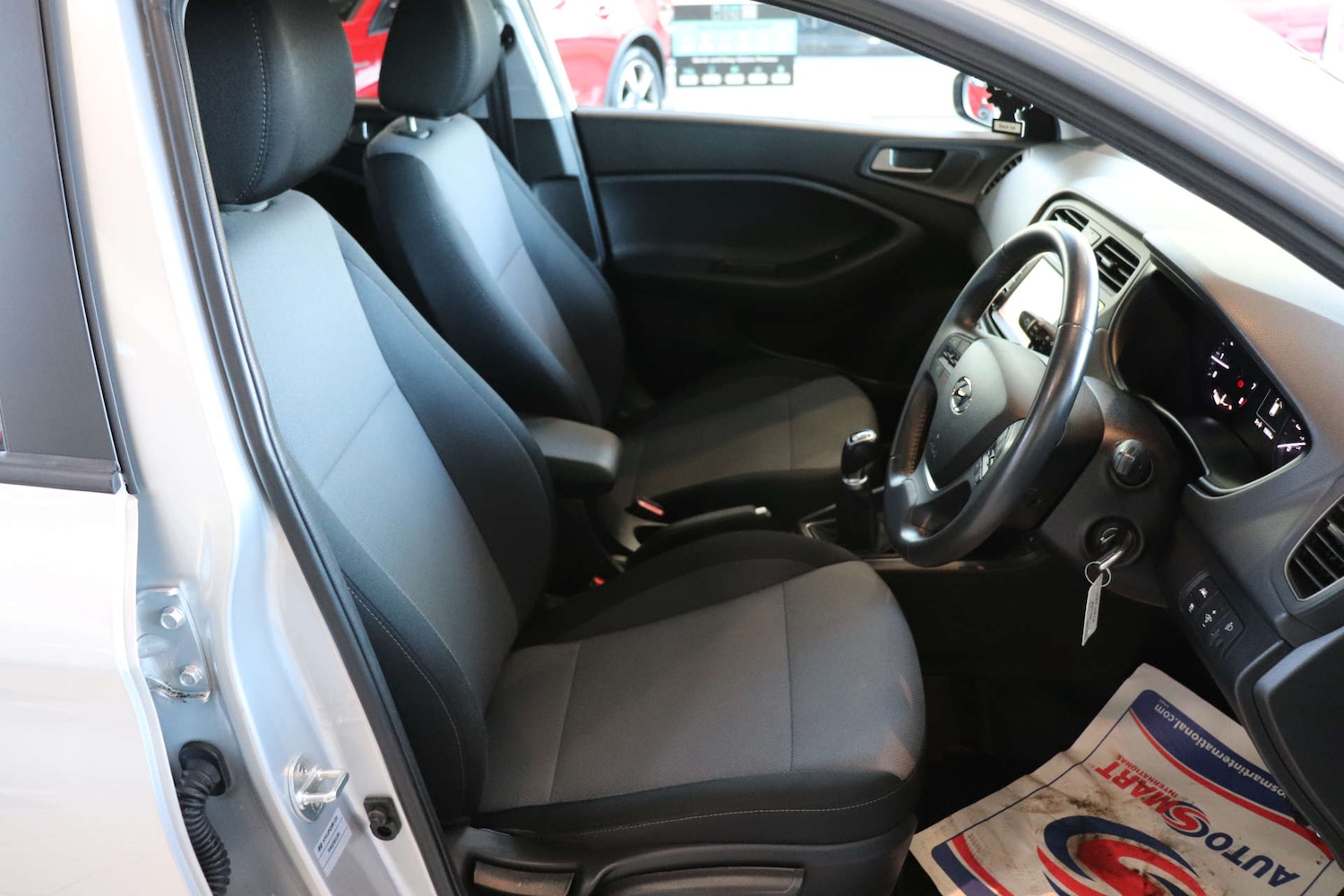 Used Hyundai i20 2017 for sale - 76830929: Photo 18