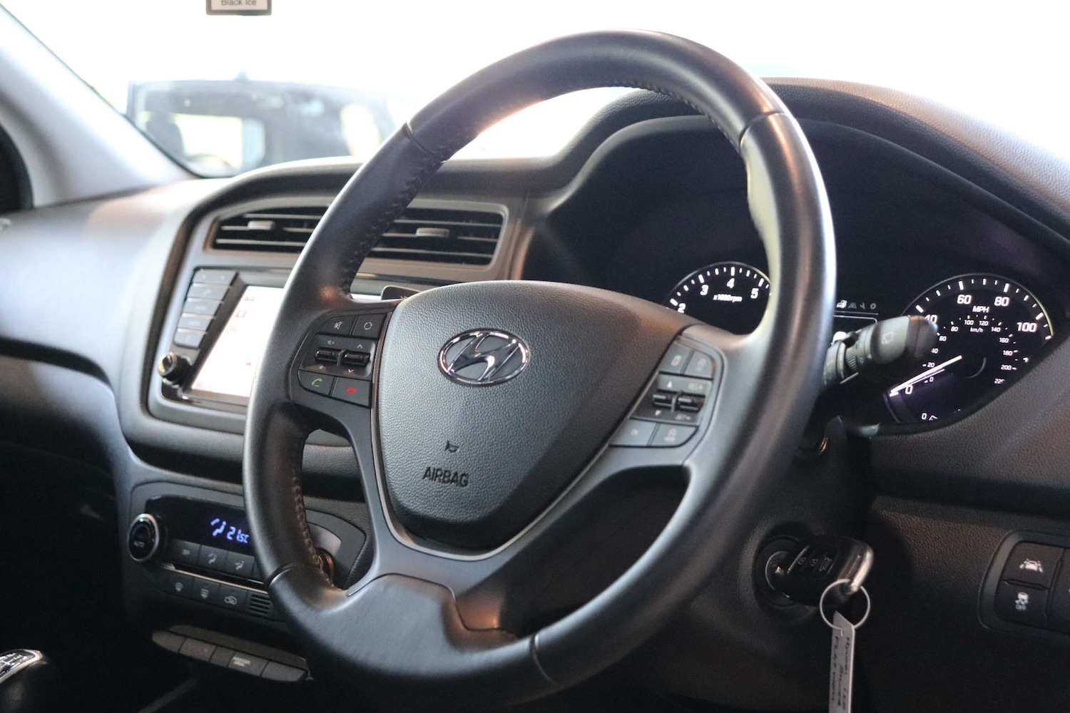 Used Hyundai i20 2017 for sale - 76830929: Photo 21