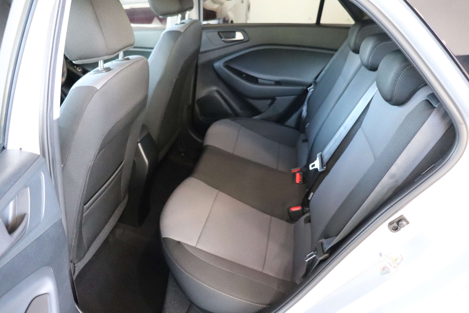 Used Hyundai i20 2017 for sale - 76830929: Photo 29