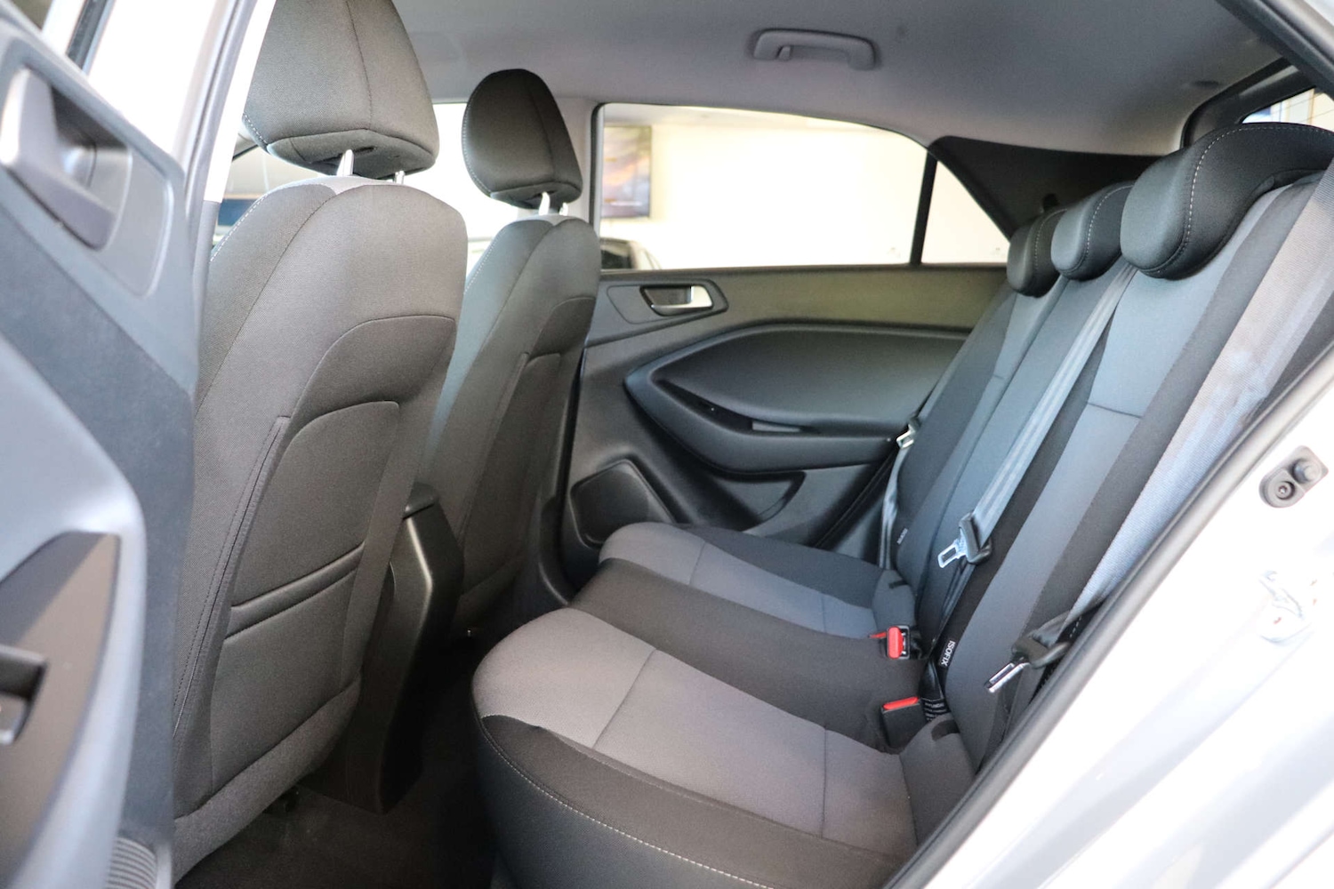 Used Hyundai i20 2017 for sale - 76830929: Photo 30