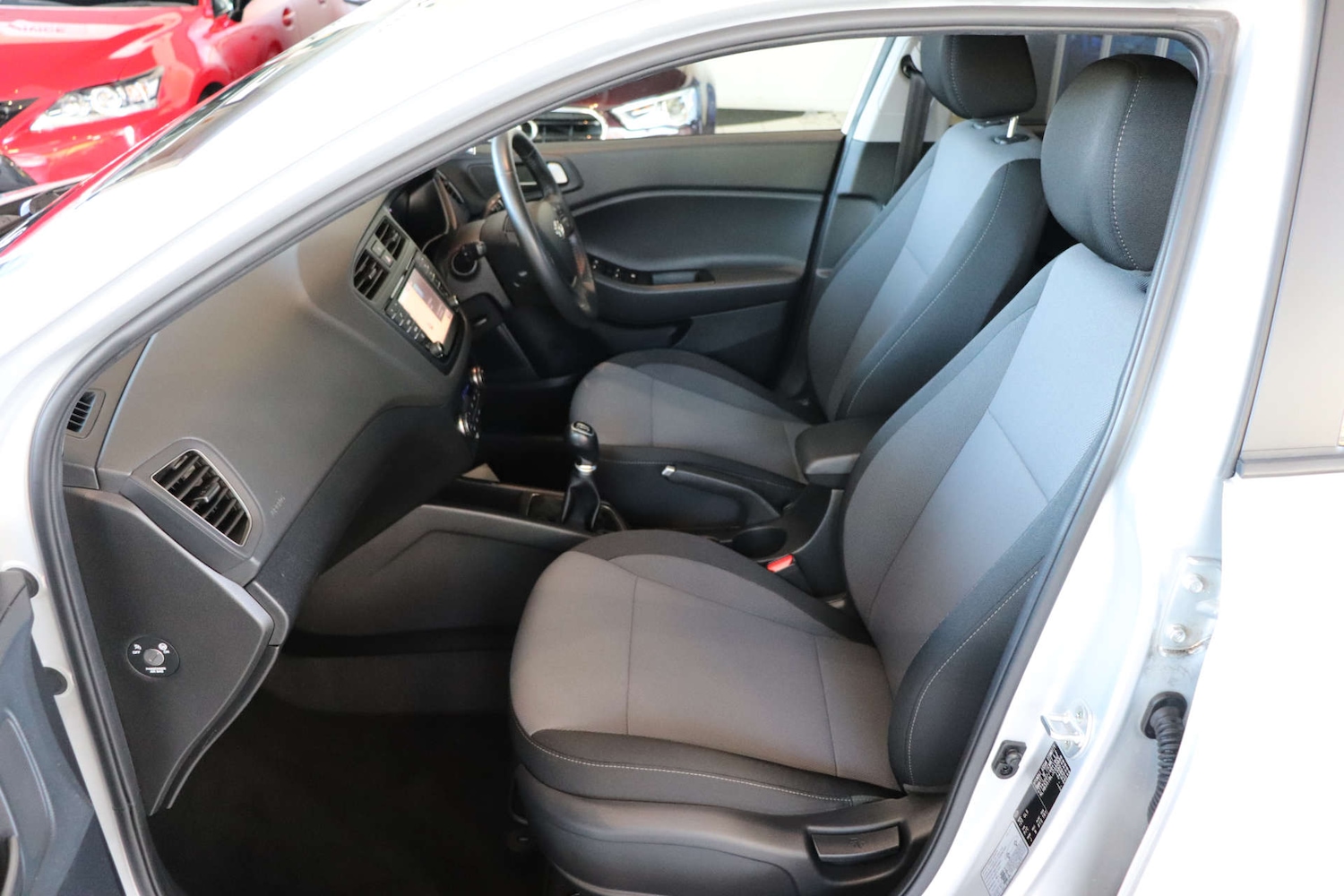 Used Hyundai i20 2017 for sale - 76830929: Photo 33