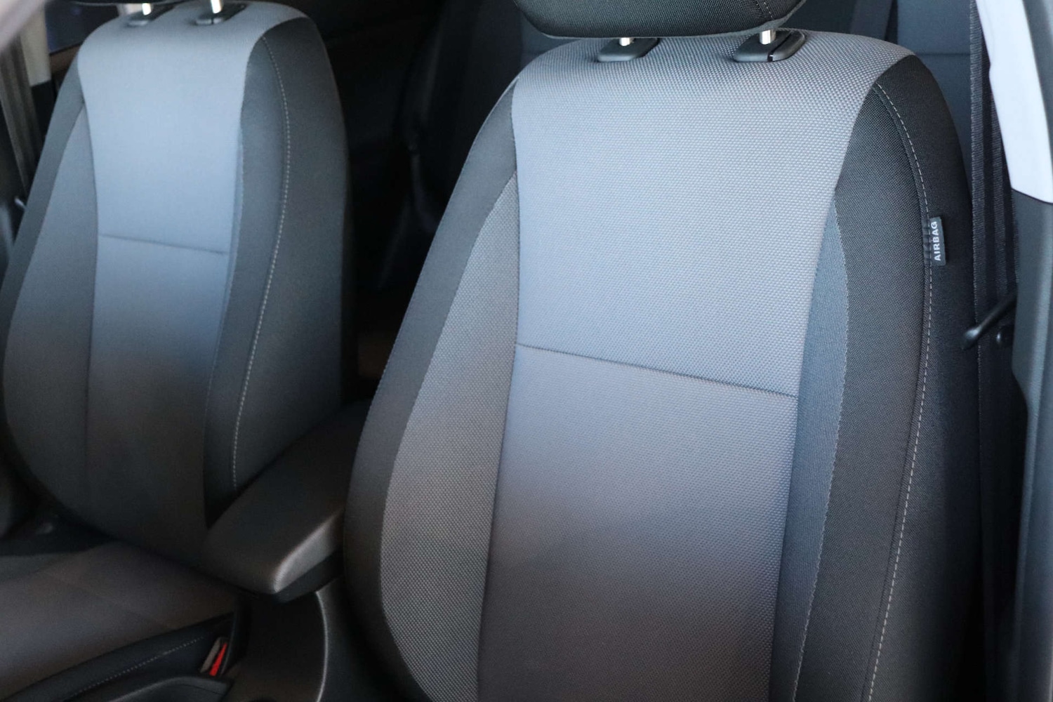 Used Hyundai i20 2017 for sale - 76830929: Photo 39