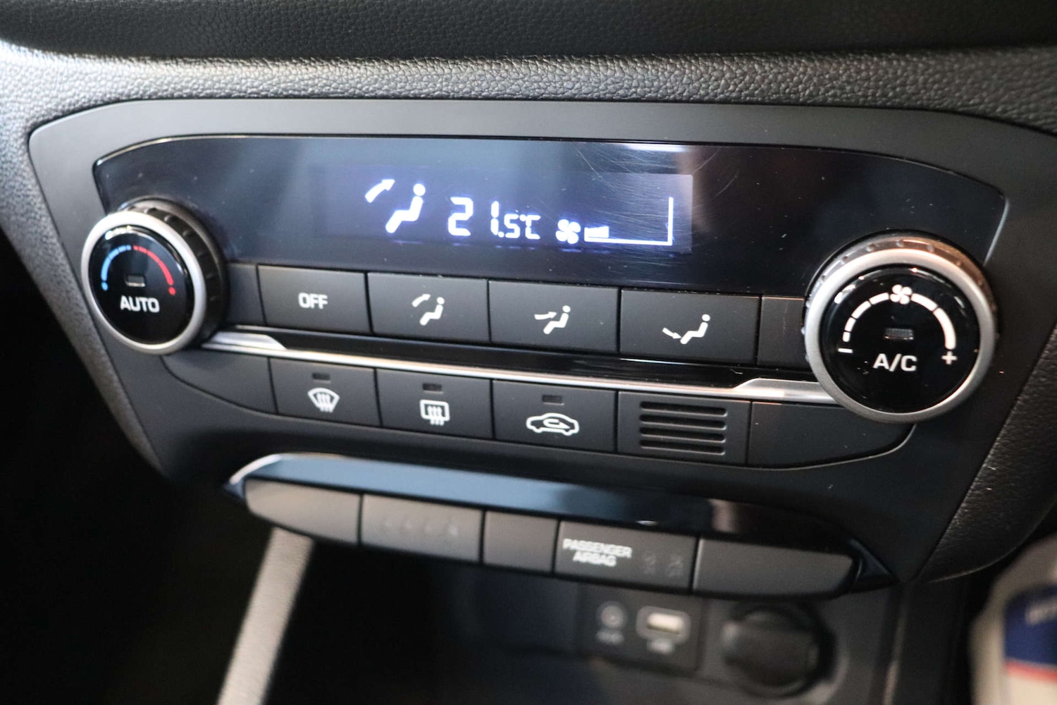 Used Hyundai i20 2017 for sale - 76830929: Photo 44