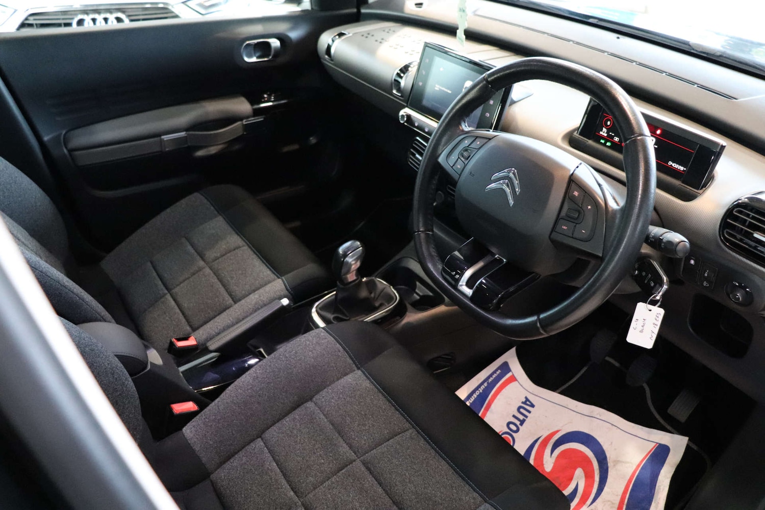 Used Citroen C4 Cactus 2018 for sale - 76751458: Photo 17