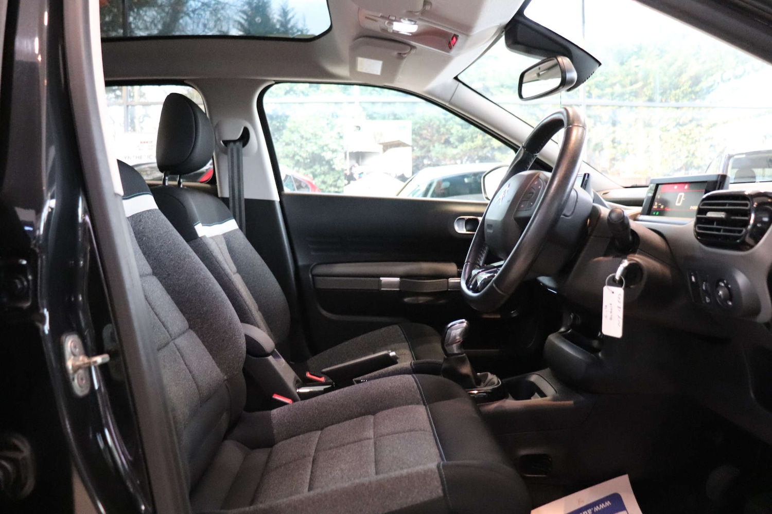 Used Citroen C4 Cactus 2018 for sale - 76751458: Photo 19