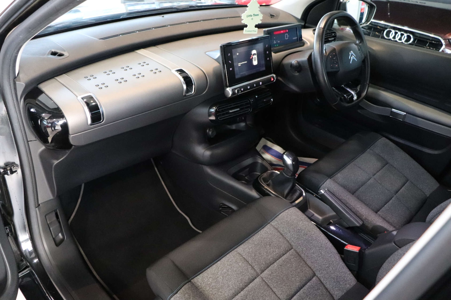 Used Citroen C4 Cactus 2018 for sale - 76751458: Photo 34