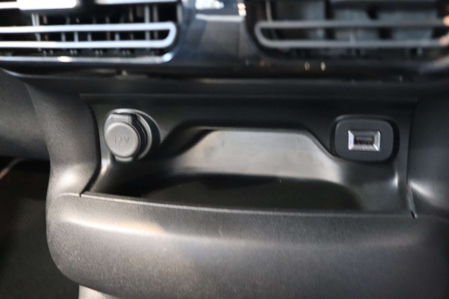 Used Citroen C4 Cactus 2018 for sale - 76751458: Photo 47