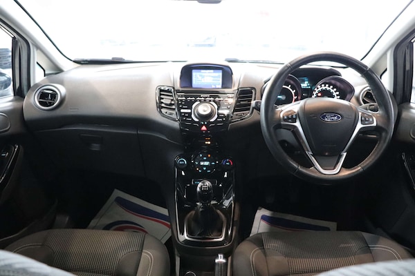 Used Ford Fiesta 2017 for sale - 76313307: Photo 14