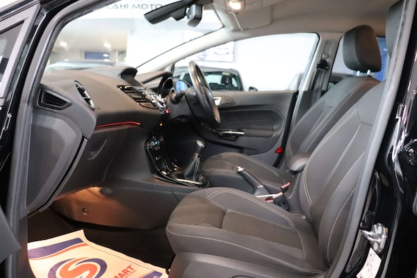 Used Ford Fiesta 2017 for sale - 76313307: Photo 34
