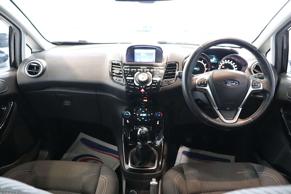 Used Ford Fiesta 2017 for sale - 76313307: Photo 3