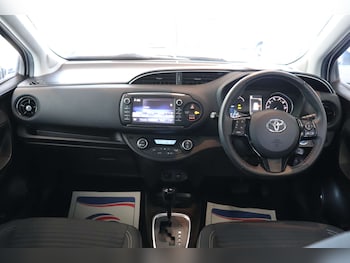 Used Toyota Yaris 2018 for sale - 75612273: Photo