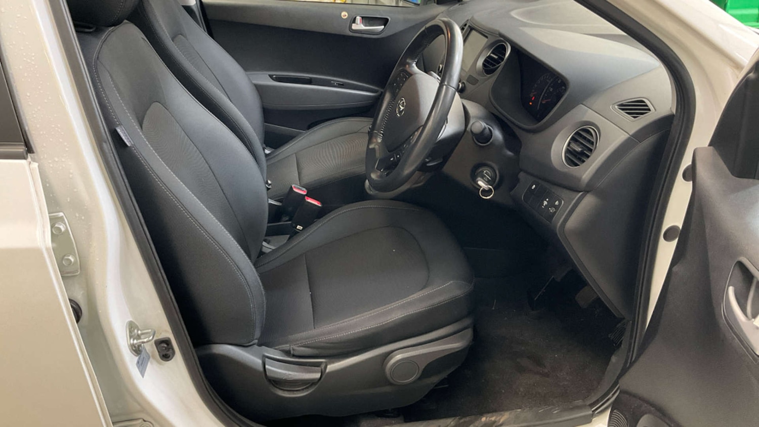 Used Hyundai i10 2019 for sale - 78031095: Photo 13