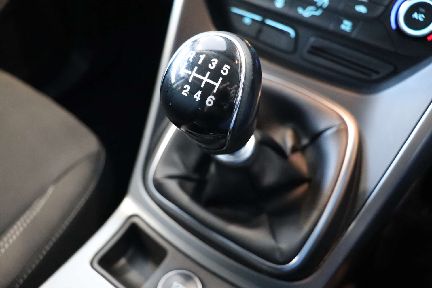 Used Ford Kuga 2018 for sale - 76892334: Photo 47