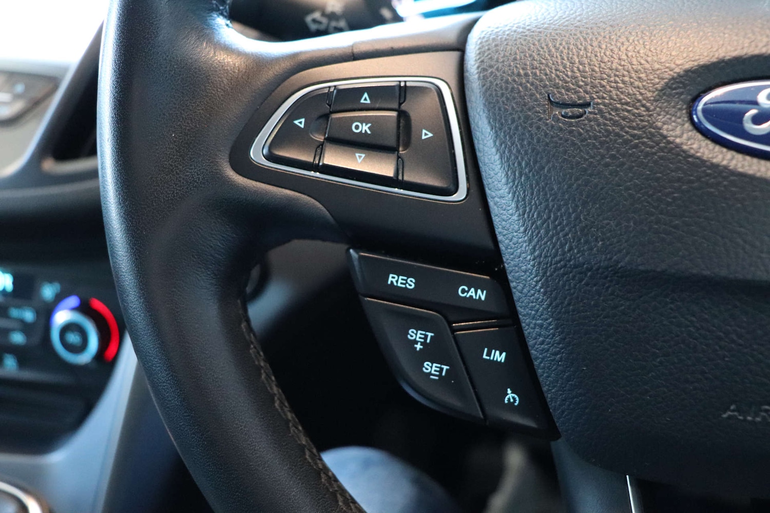 Used Ford Kuga 2018 for sale - 76892334: Photo 51