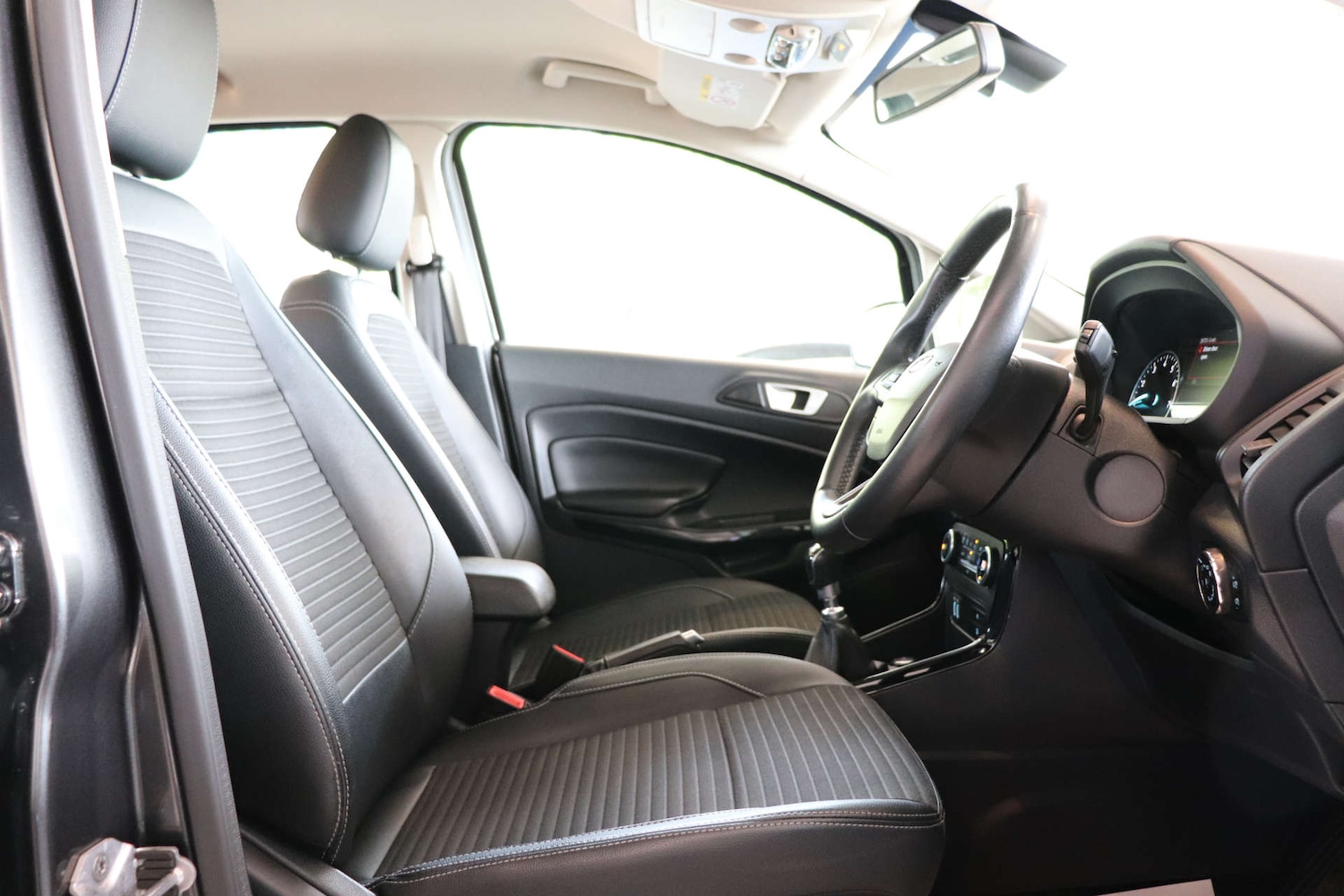 Used Ford Ecosport 2018 for sale - 77234080: Photo 18