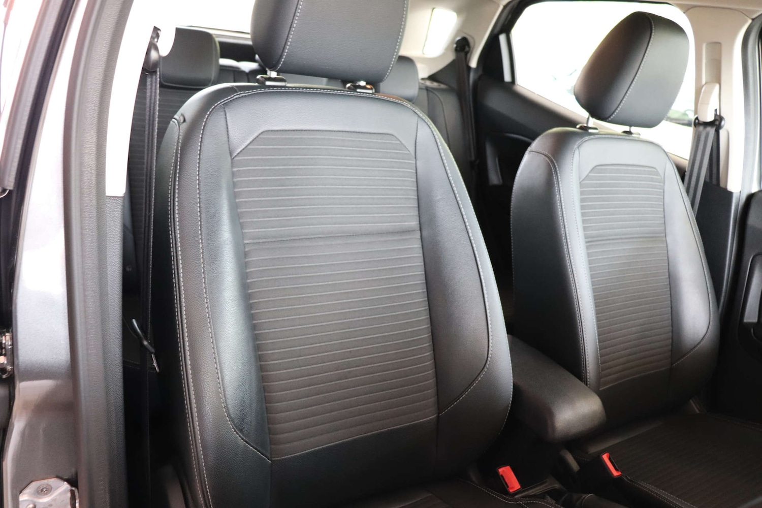 Used Ford Ecosport 2018 for sale - 77234080: Photo 22