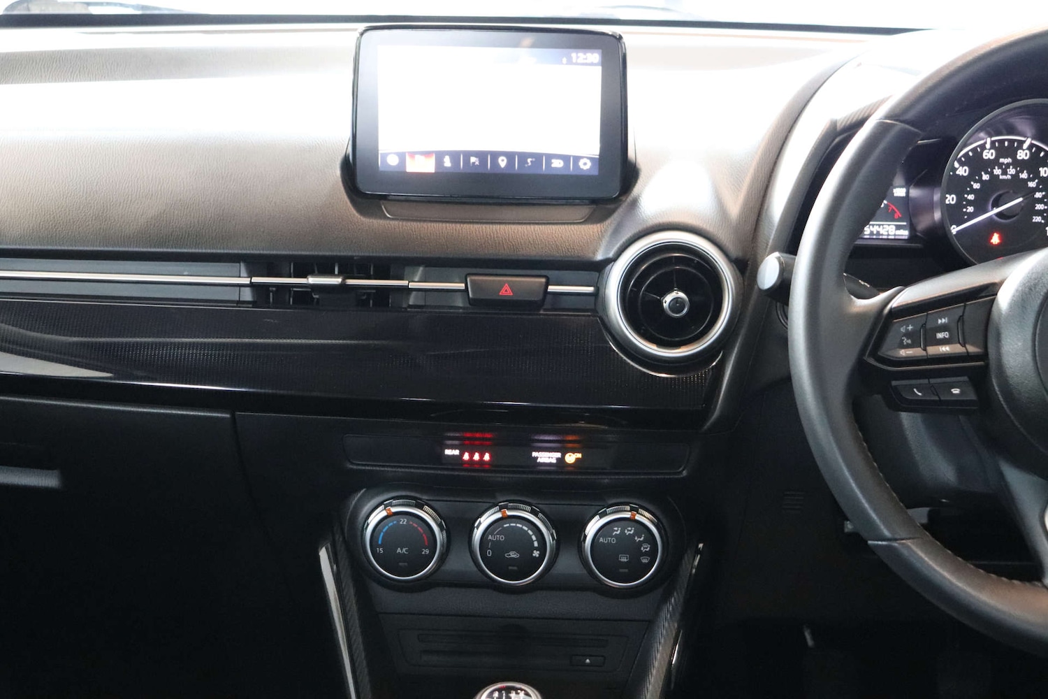 Used Mazda Mazda2 2020 for sale - 76375104: Photo 15