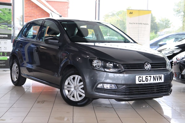 Used Volkswagen Polo 2017 for sale - 76207613: Photo 1