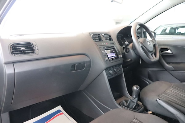Used Volkswagen Polo 2017 for sale - 76207613: Photo 4