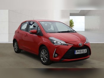 Used Toyota Yaris 2019 for sale - 78851410: Photo