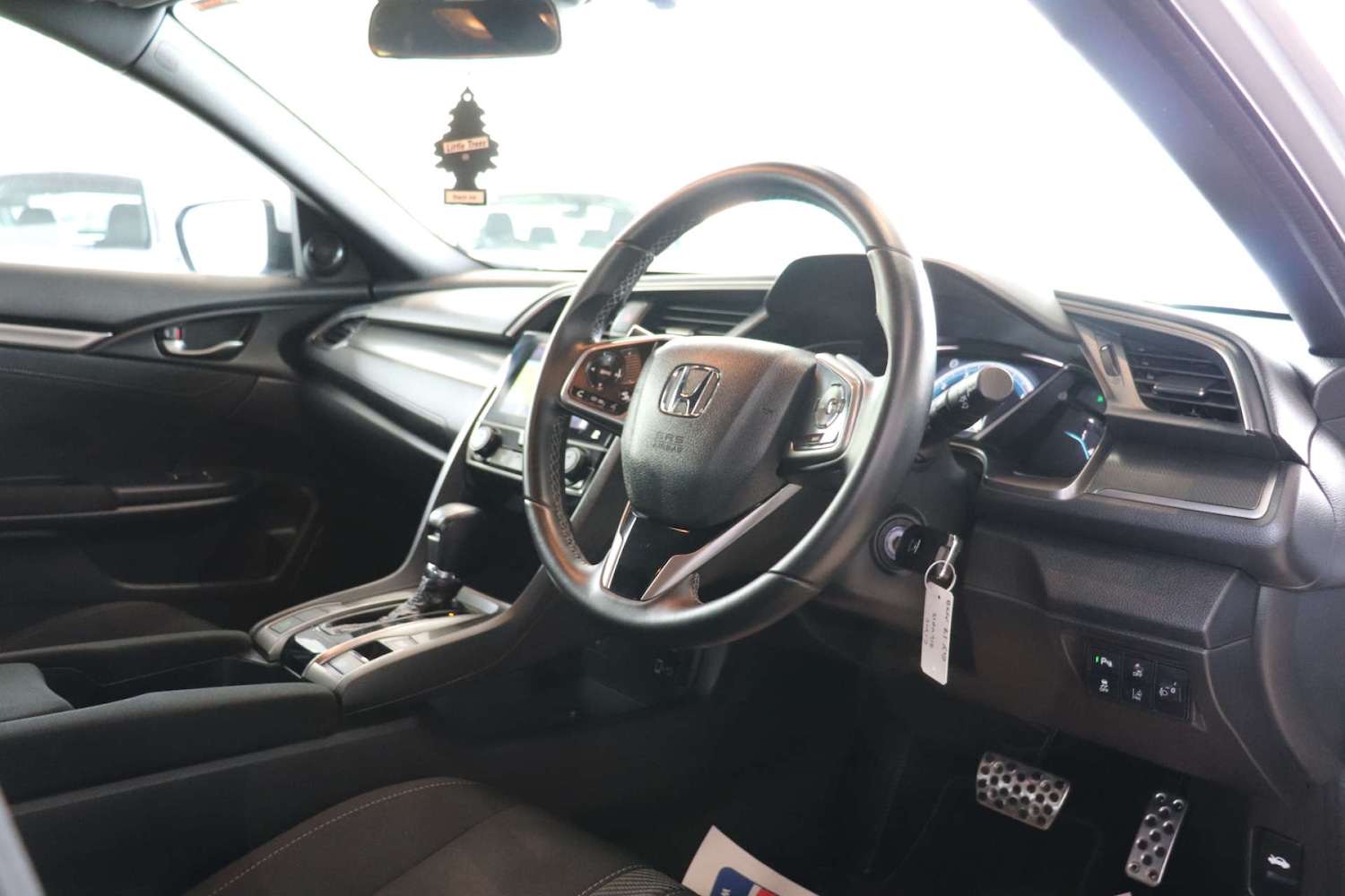 Used Honda Civic 2017 for sale - 76602079: Photo 20