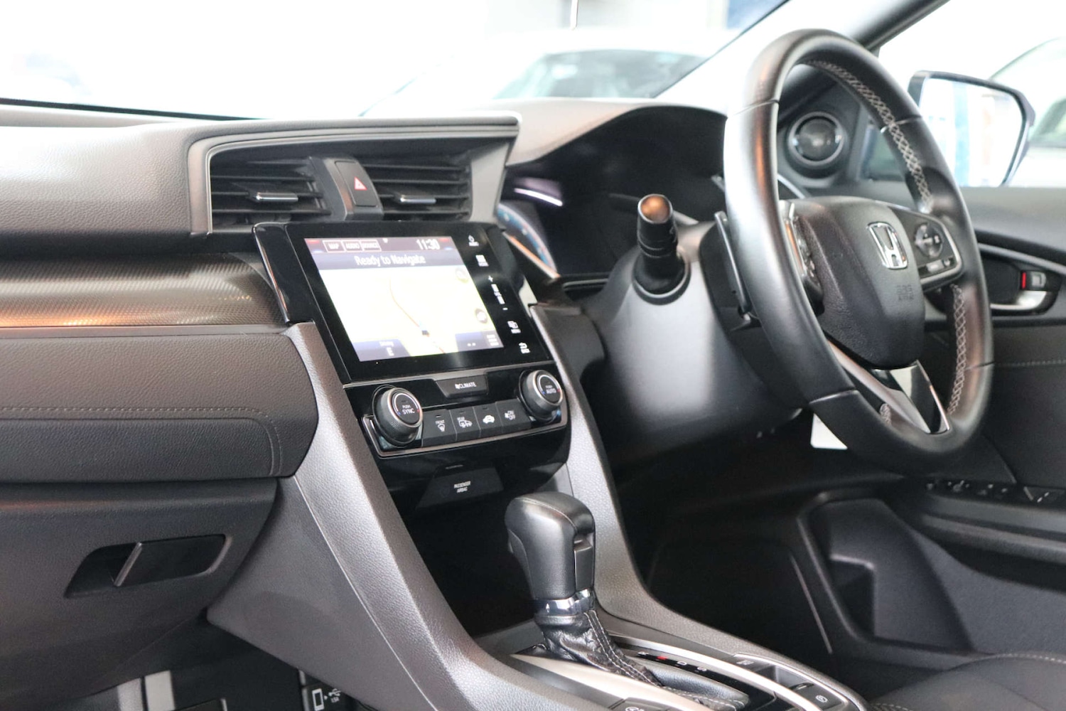 Used Honda Civic 2017 for sale - 76602079: Photo 37