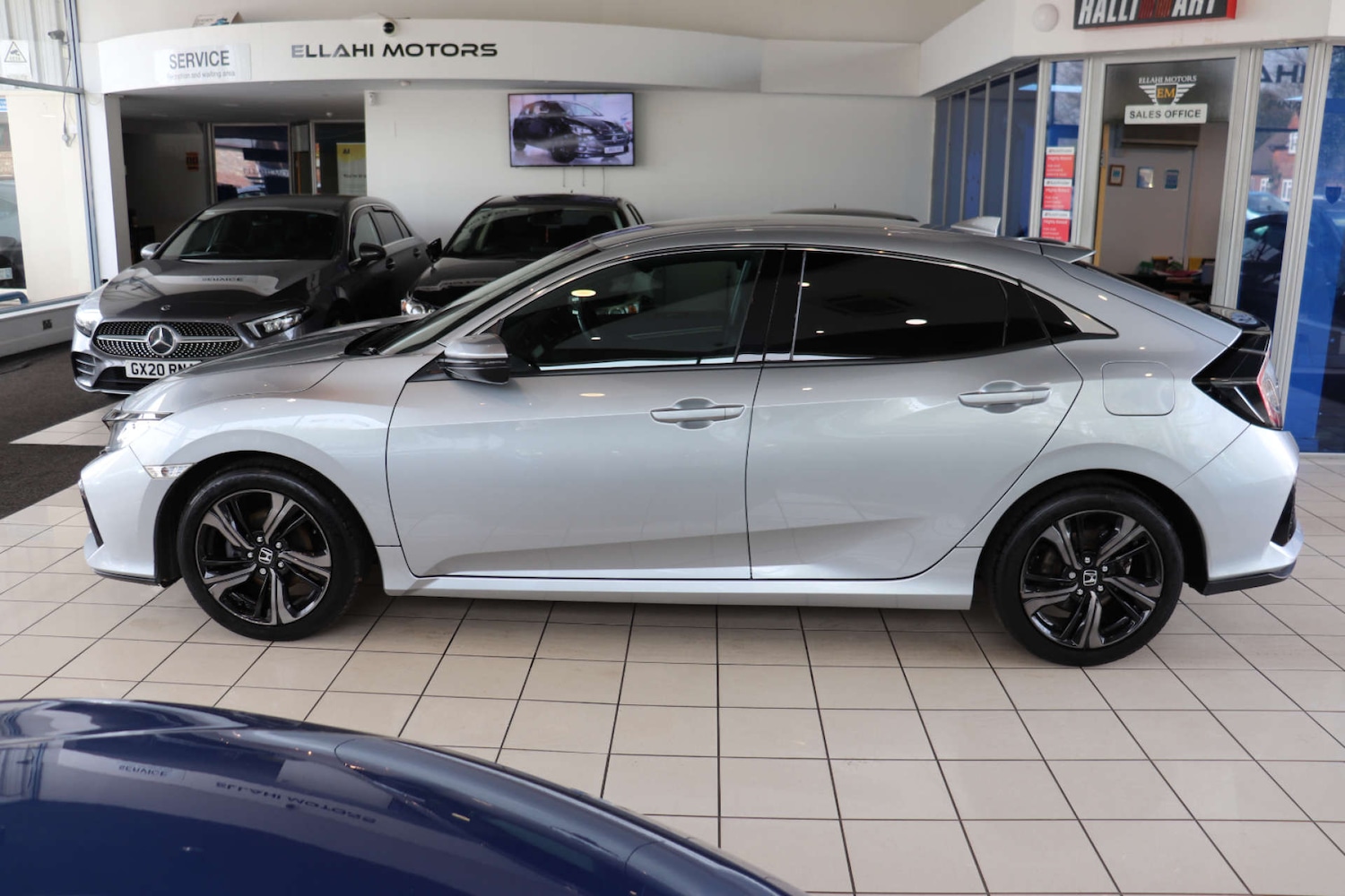 Used Honda Civic 2017 for sale - 76602079: Photo 5