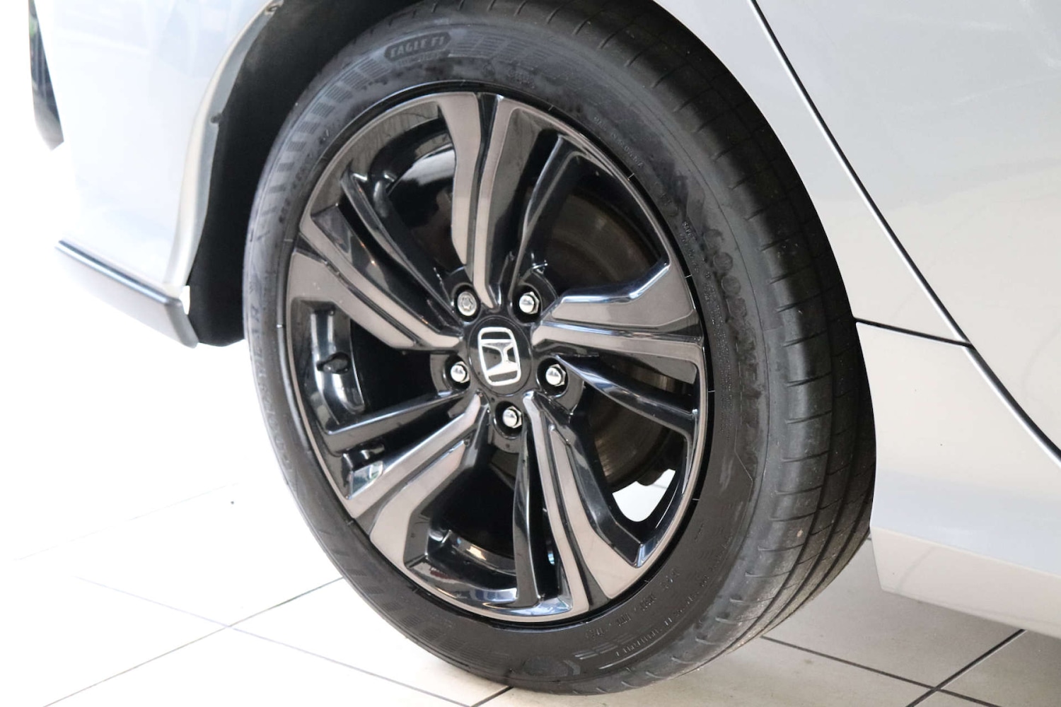 Used Honda Civic 2017 for sale - 76602079: Photo 88