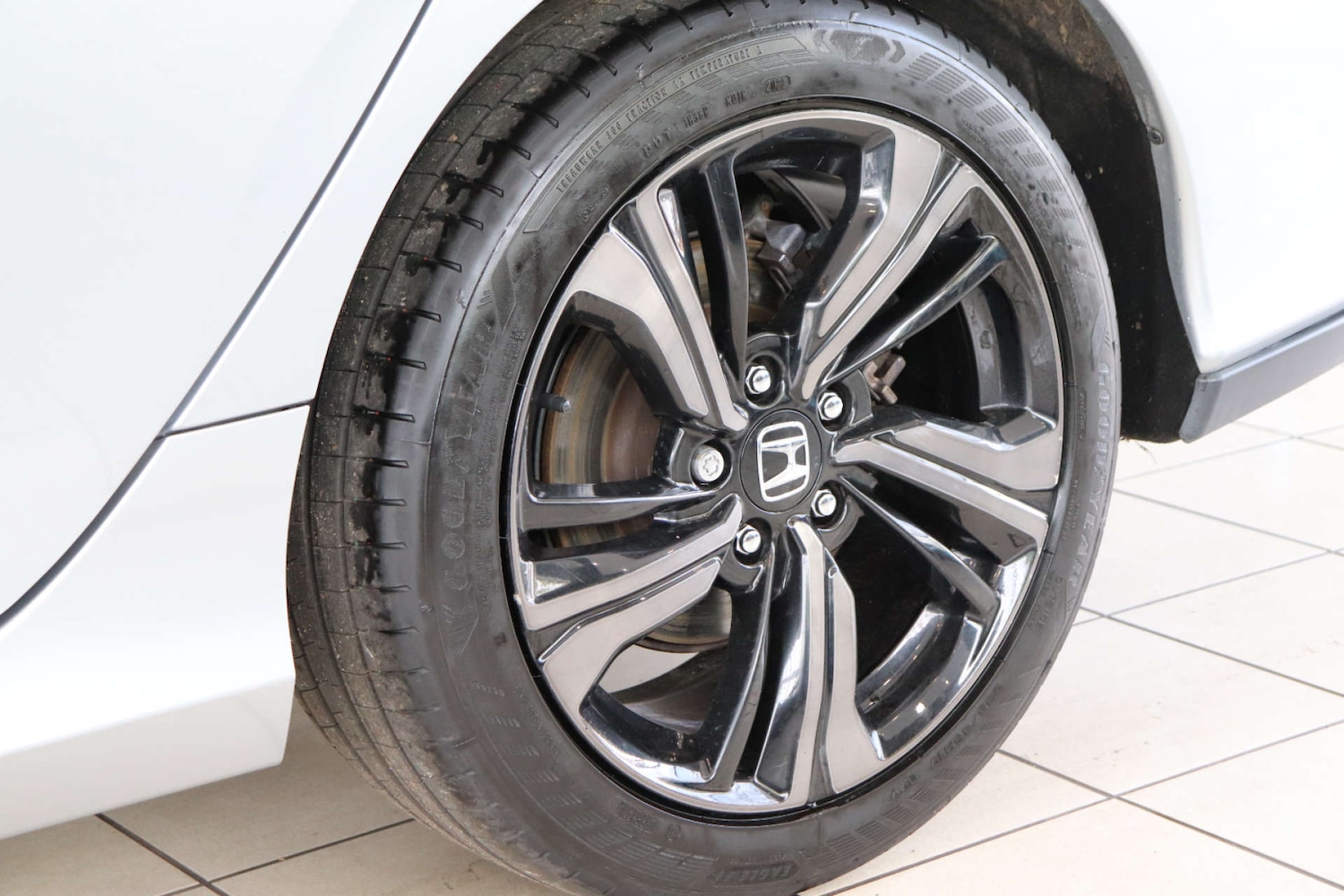 Used Honda Civic 2017 for sale - 76602079: Photo 90